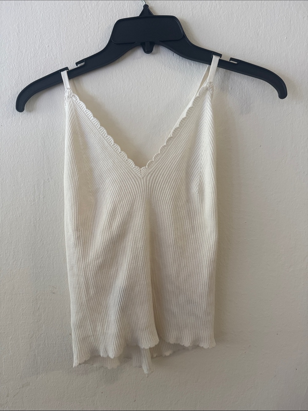 White Ribbed V-Neck Lace Trim Tank